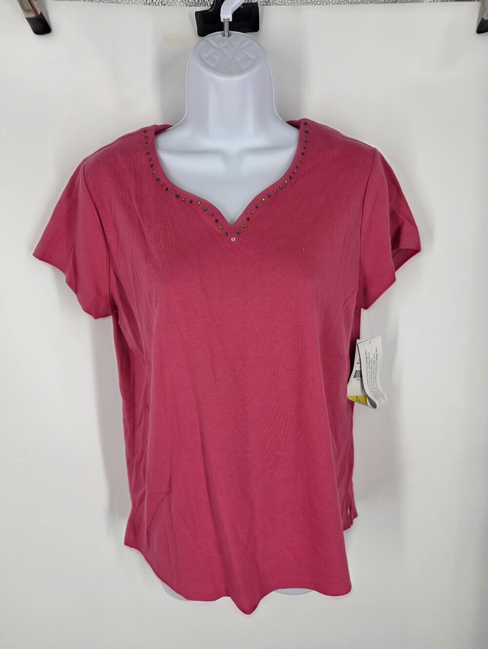 NWT City Blues Koret Pink Rhinestone V-Neck Short Sleeve Top M